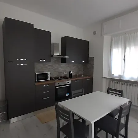 La Casa Di Ivy Apartment Civitanova Marche