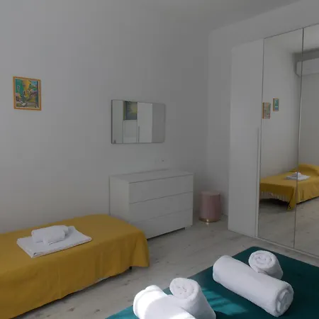 Apartment La Casa Di Ivy Civitanova Marche